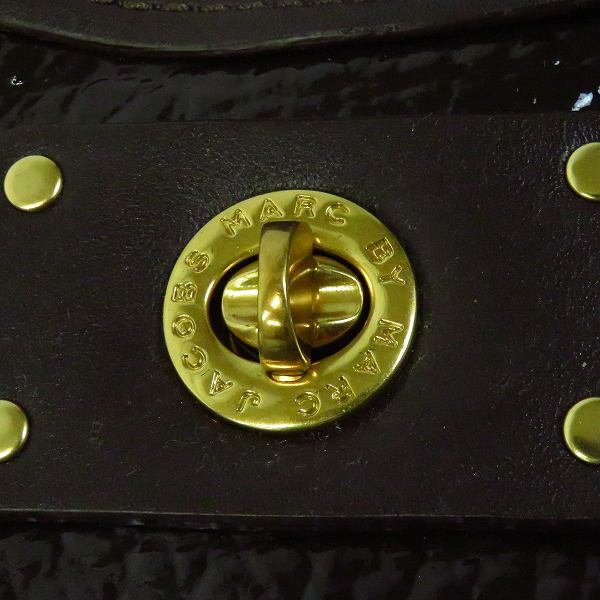 実際に弊社で買取させて頂いたMARC BY MARC JACOBS/マークバイマークジェイコブス エナメルレザー2WAYショルダーバッグ m3112088 80088の画像 5枚目