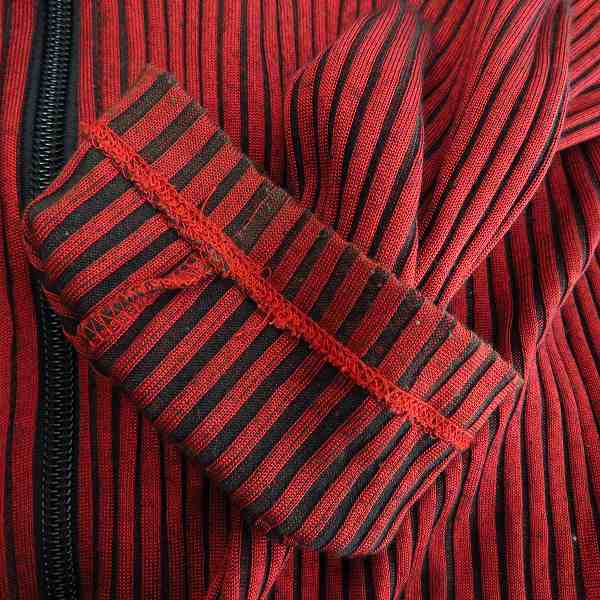 実際に弊社で買取させて頂いたJEAN PAUL GAULTIER/ジャンポールゴルチェ ショルダーボタン ストライプ ジップ ブルゾン レッド 48の画像 6枚目