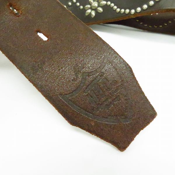 実際に弊社で買取させて頂いたHTC/エイチティーシー レザー スタッズベルト 34の画像 4枚目