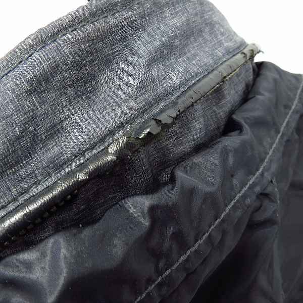 実際に弊社で買取させて頂いたARMANI JEANS/アルマーニジーンズ 収納フード 袖ロゴプレート ジャケット/ブルゾン 48の画像 8枚目