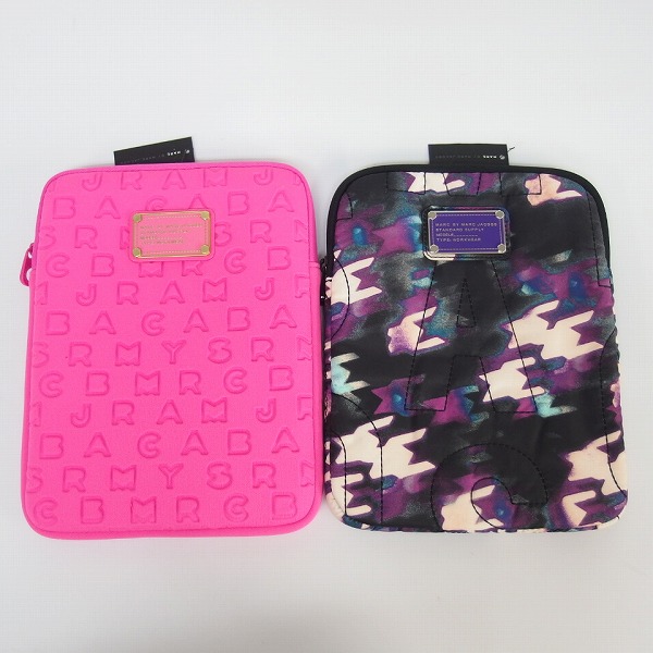 実際に弊社で買取させて頂いた【未使用】MARC BY MARC JACOBS/マークバイマークジェイコブス タブレットケース/クラッチバッグ 2点セット