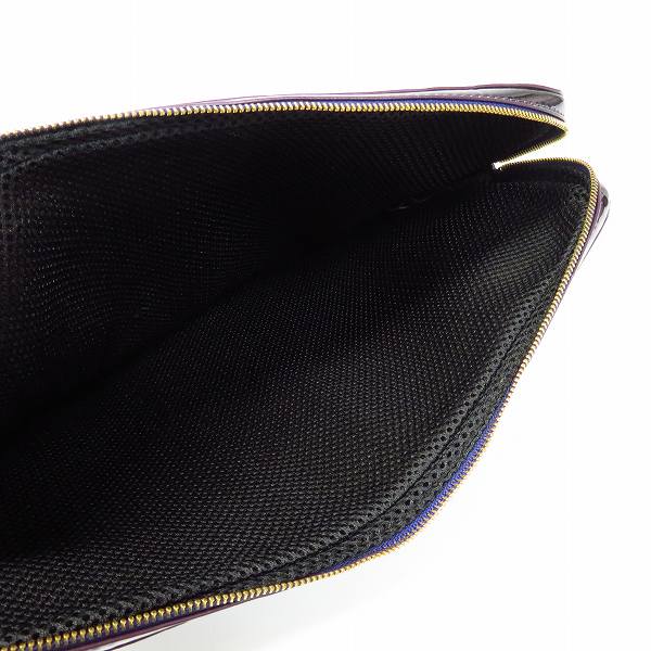 実際に弊社で買取させて頂いた【未使用】MARC BY MARC JACOBS/マークバイマークジェイコブス PC タブレットケース/クラッチバッグ エナメルの画像 3枚目