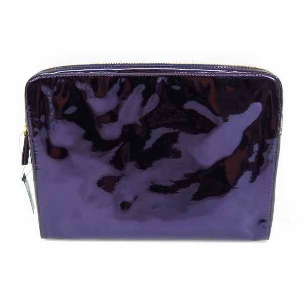 実際に弊社で買取させて頂いた【未使用】MARC BY MARC JACOBS/マークバイマークジェイコブス PC タブレットケース/クラッチバッグ エナメル M0001226B の画像 1枚目