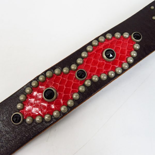 実際に弊社で買取させて頂いたHTC/Hollywood Trading Company/エイチティーシー レザーベルト レザー切り替え スタッズ/ストーン ブラウン系の画像 5枚目