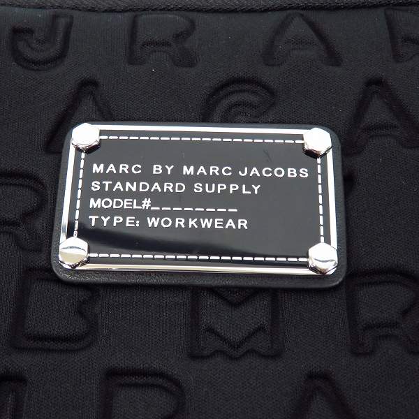 実際に弊社で買取させて頂いた【未使用】MARC BY MARC JACOBS/マークバイマークジェイコブス PC タブレットケース ブラック M6PE024の画像 6枚目