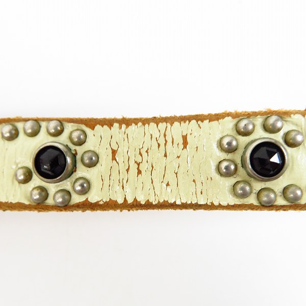 実際に弊社で買取させて頂いたHTC/Hollywood Trading Company/エイチティーシー レザーベルト スリム スタッズ/ストーン ホワイトの画像 4枚目