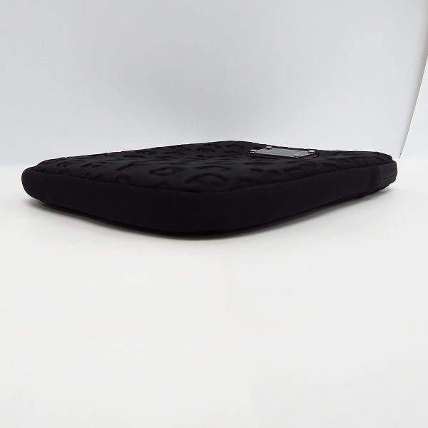 実際に弊社で買取させて頂いた【未使用】MARC BY MARC JACOBS/マークバイマークジェイコブス PC タブレットケース ブラック M6PE024の画像 2枚目