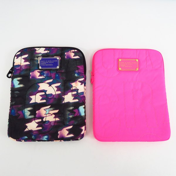 実際に弊社で買取させて頂いた【未使用】MARC BY MARC JACOBS/マークバイマークジェイコブス PC タブレットケース/クラッチバッグ M6134058 他 2点セット