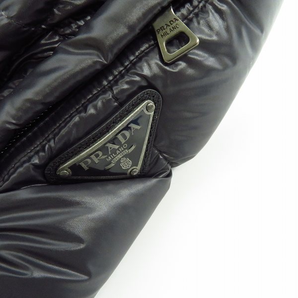 実際に弊社で買取させて頂いた【JPタグ】PRADA/プラダ ダウンベスト 胸ポケット  50の画像 7枚目
