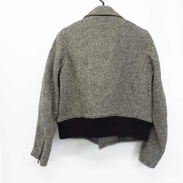 実際に弊社で買取させて頂いた【未使用】HYSTERICS/ヒステリックス WHITE×BLACK へリンボン　ライダージャケット 05173AB01/Mの画像 1枚目