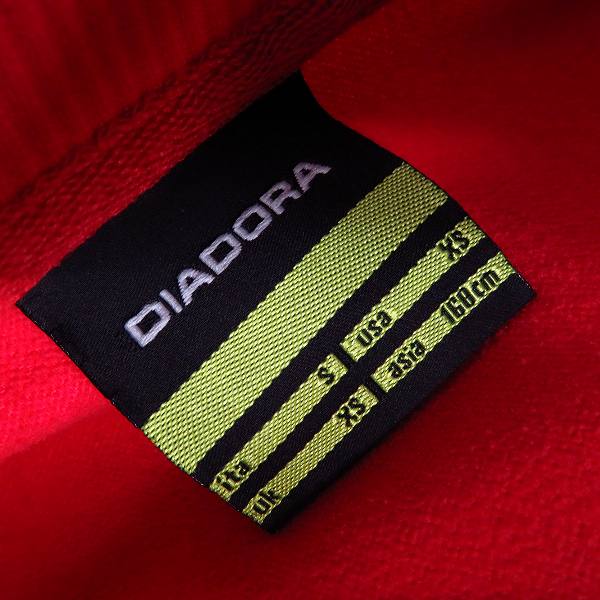 実際に弊社で買取させて頂いたDIADORA/ディアドラ CAオサスナ セットアップ ジャージ/160㎝の画像 2枚目