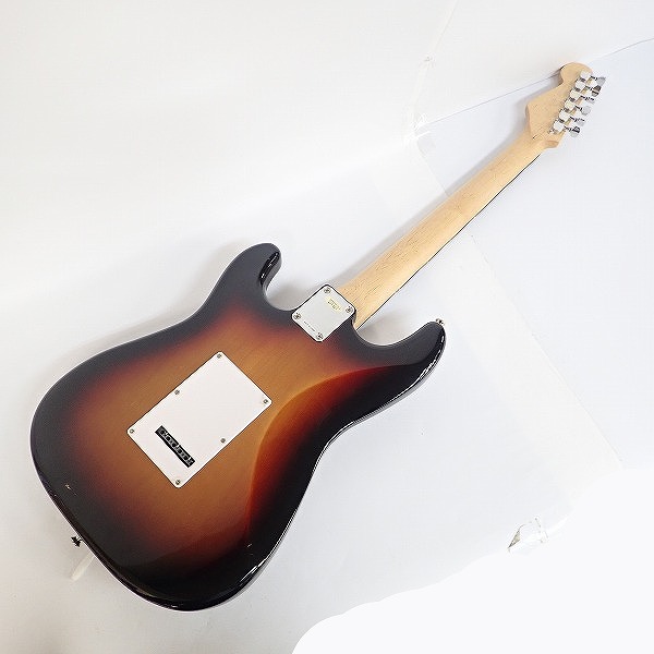 実際に弊社で買取させて頂いた★BUSKER'S/バスカーズ ストラトキャスタータイプ/エレキギターの画像 1枚目