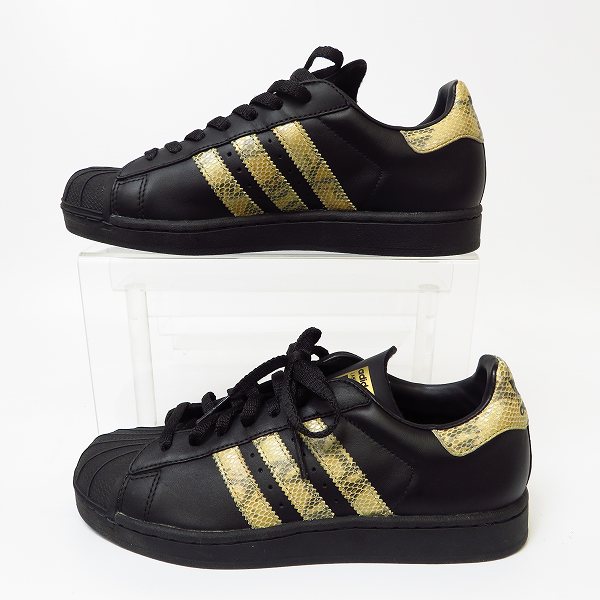 アディダス中国限定スネークイヤースポーツジャケットブラックLサイズです アディダス中国限定スネークイヤースポーツジャケットホワイトL