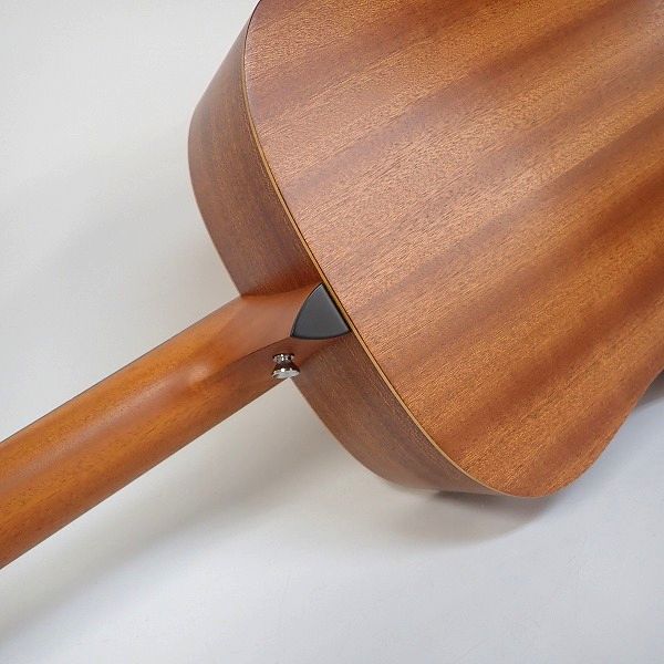 実際に弊社で買取させて頂いた★Taylor/テイラー Academy 10e/アカデミー エレアコ/アコースティックギター ギグケース付の画像 8枚目