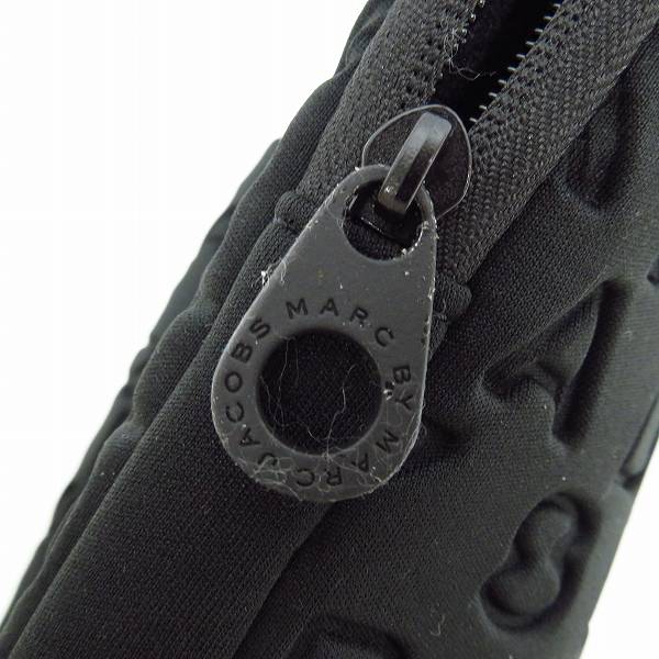 実際に弊社で買取させて頂いた【未使用】MARC BY MARC JACOBS/マークバイマークジェイコブス PC タブレットケース ブラック M6PE024の画像 7枚目