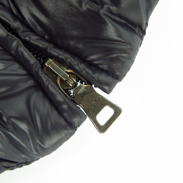 実際に弊社で買取させて頂いた【JPタグ】PRADA/プラダ ダウンベスト 胸ポケット  50の画像 6枚目
