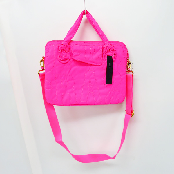 実際に弊社で買取させて頂いた【未使用】MARC BY MARC JACOBS/マークバイマークジェイコブス 2WAY PCケース/ブリーフケース M6131069の画像 1枚目