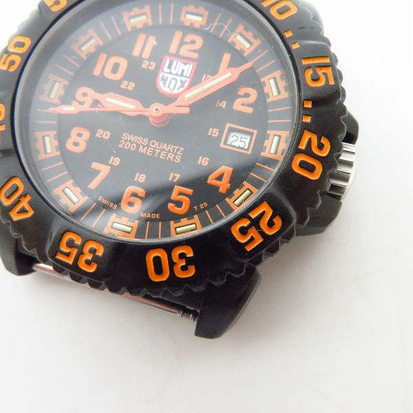 実際に弊社で買取させて頂いたLUMINOX/ルミノックス ネイビーシールズ SERIES 3050/3950 クォーツ ブラック×オレンジ 3059【動作未確認】の画像 2枚目