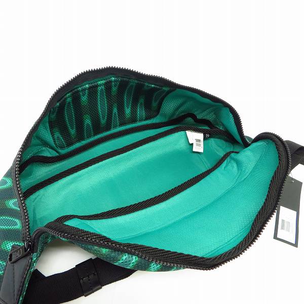 実際に弊社で買取させて頂いた【未使用】MARC BY MARC JACOBS/マークバイマークジェイコブス ボディバッグ/ウエストバッグ M0003187の画像 3枚目