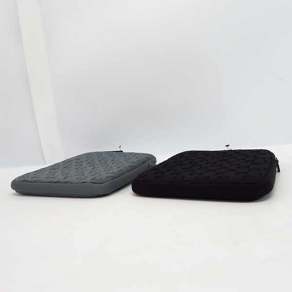 実際に弊社で買取させて頂いた【未使用】MARC BY MARC JACOBS/マークバイマークジェイコブス タブレットケース/クラッチバッグ 黒/灰 2点セットの画像 3枚目