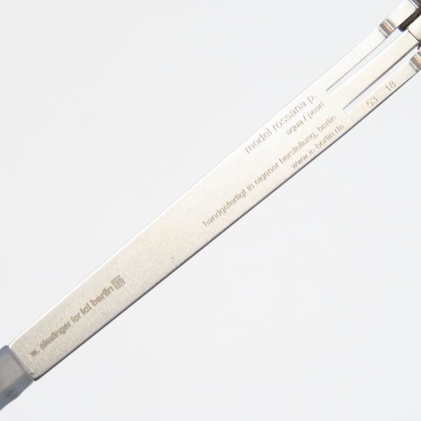 実際に弊社で買取させて頂いたic! berlin/アイシーベルリン 眼鏡/メガネフレーム/アイウェア Rossana P 863424 ブルーグリーン系の画像 4枚目