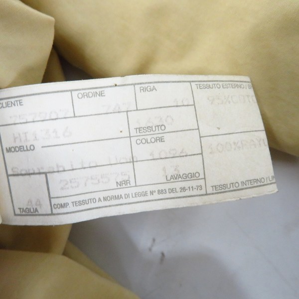 実際に弊社で買取させて頂いたGIORGIO ARMANI/ジョルジオアルマーニ コート アイボリー系/44の画像 3枚目