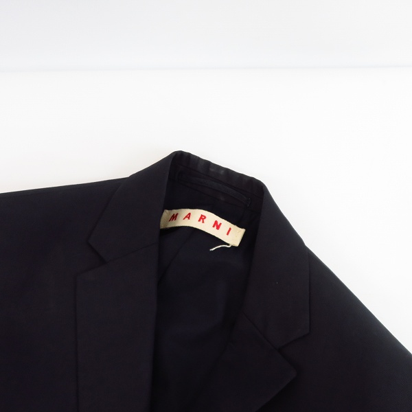 実際に弊社で買取させて頂いたMARNI/マルニ ノッチドラペル2Bジャケット/44の画像 6枚目