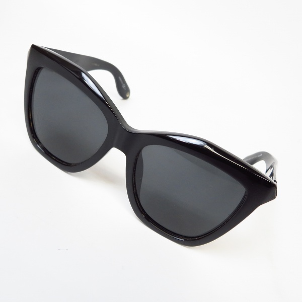 実際に弊社で買取させて頂いたGIVENCHY/ジバンシィ Asian Fit アジアンフィット サングラス GV7022