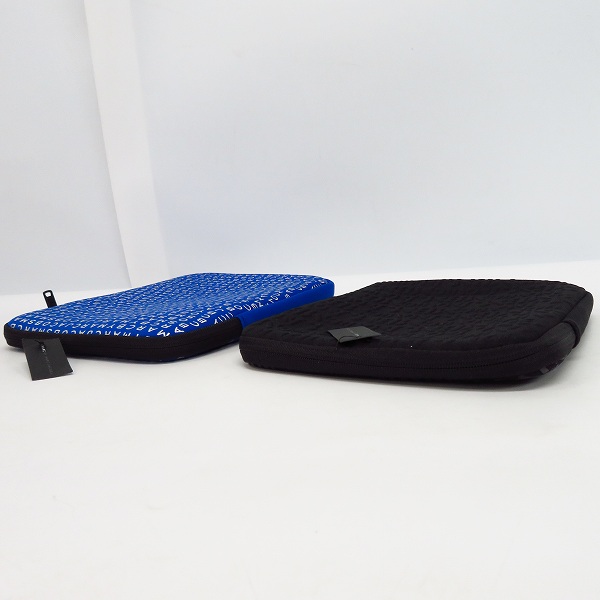 実際に弊社で買取させて頂いた【未使用】MARC BY MARC JACOBS/マークバイマークジェイコブス ロゴ総柄 タブレットケース/クラッチバッグ 2点セットの画像 3枚目