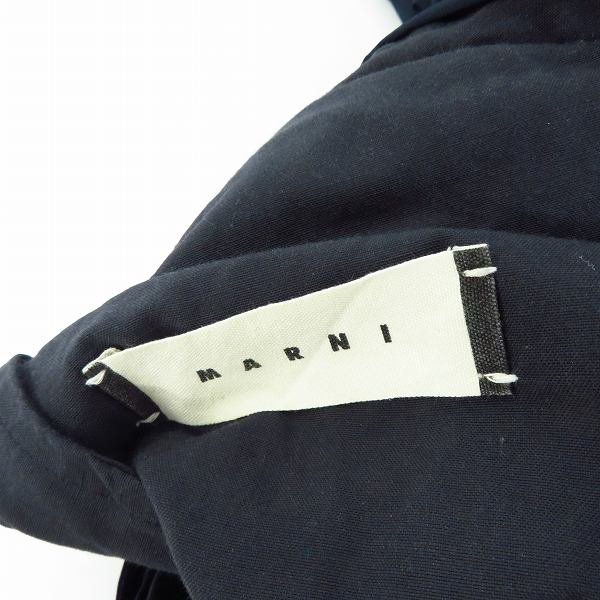 実際に弊社で買取させて頂いたMARNI/マルニ イタリア製 フーデッドコート ネイビー/44の画像 2枚目