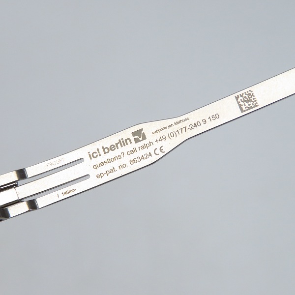 実際に弊社で買取させて頂いたic! berlin/アイシーベルリン 眼鏡/メガネフレーム/アイウェア Rossana P 863424 ホワイト系の画像 5枚目