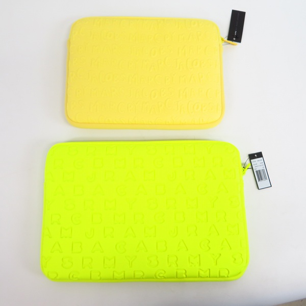 実際に弊社で買取させて頂いたMARC BY MARC JACOBS/マークバイマークジェイコブス タブレットケース M0003462/M6131063 2点セットの画像 1枚目