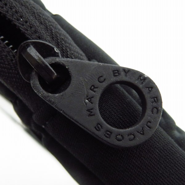 実際に弊社で買取させて頂いた【未使用】MARC BY MARC JACOBS/マークバイマークジェイコブス PC タブレットケース ブラック M6PE024の画像 7枚目