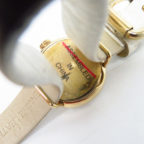 実際に弊社で買取させて頂いたMARC BY MARC JACOBS/マークバイマークジェイコブス レザー バンド レディース 腕時計【動作未確認】の画像 3枚目