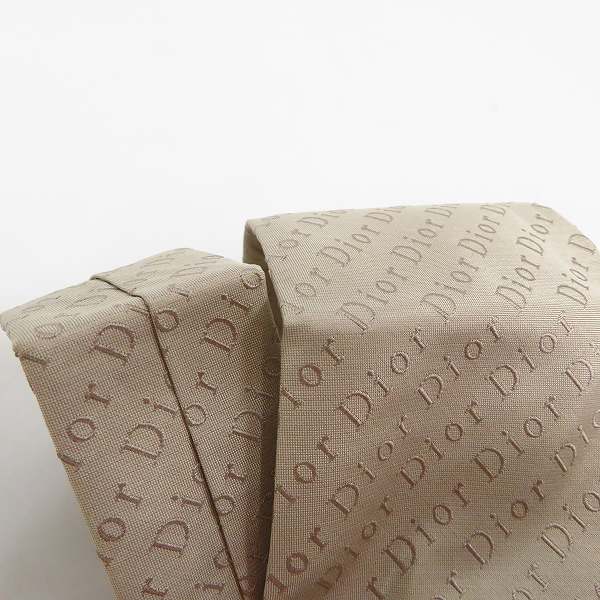 実際に弊社で買取させて頂いたDior HOMME/ディオールム ロゴ総柄 シルクネクタイの画像 3枚目