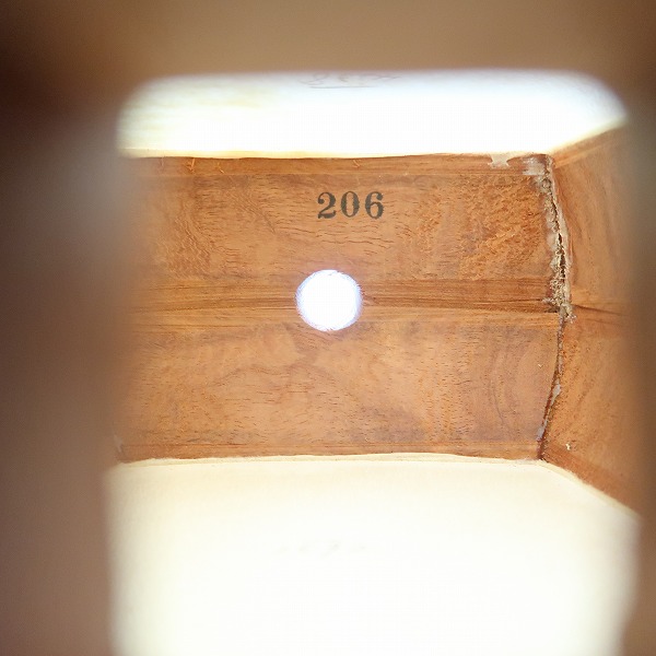 実際に弊社で買取させて頂いた★【ジャンク】三味線 中棹 丸打ち胴 和楽器の画像 8枚目