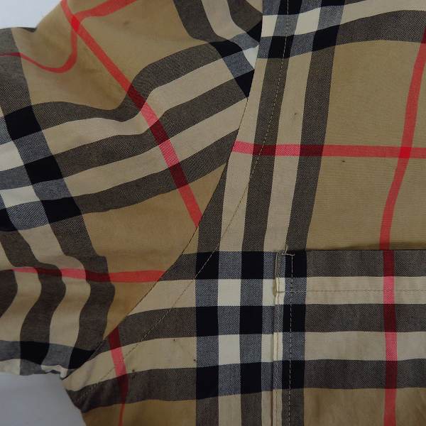 実際に弊社で買取させて頂いたBURBERRY/バーバリー ロゴプリント ヴィンテージチェック コットンポプリン シャツ 8029878/Mの画像 6枚目