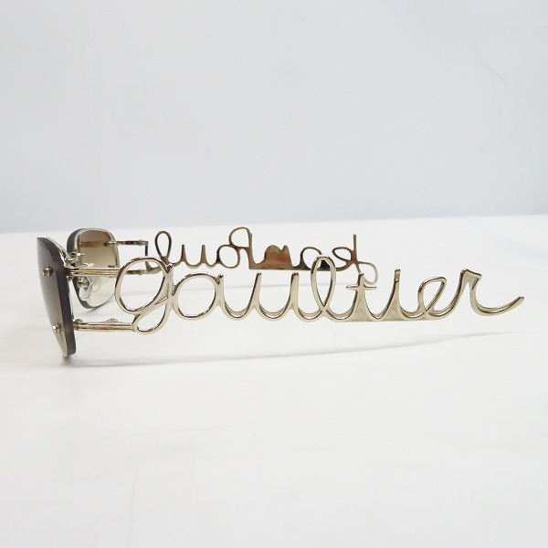 実際に弊社で買取させて頂いたJean Paul GAULTIER/ジャンポールゴルチエ ヴィンテージ サングラス ロゴフレーム 56-0079の画像 2枚目