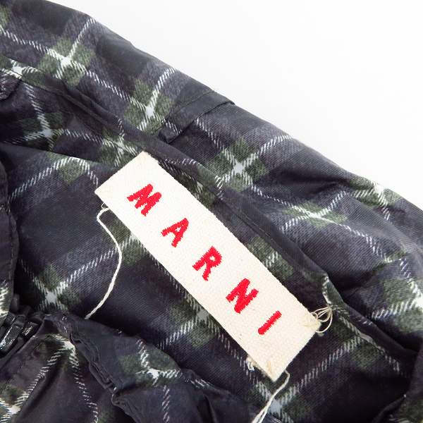 実際に弊社で買取させて頂いたMARNI/マルニ ナイロンジップパーカー/44の画像 2枚目