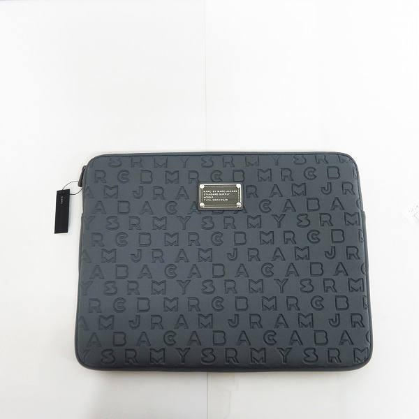 実際に弊社で買取させて頂いた【未使用】MARC BY MARC JACOBS/マークバイマークジェイコブス PC タブレットケース/クラッチバッグ M6PE021