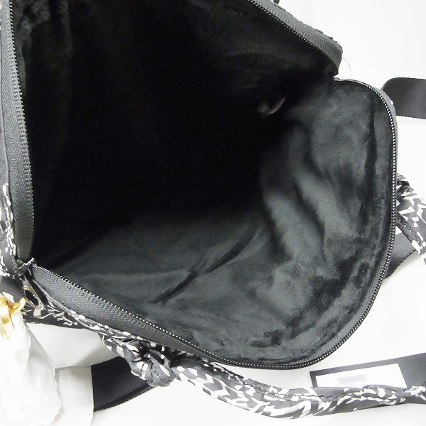 実際に弊社で買取させて頂いた【未使用】MARC BY MARC JACOBS/マークバイマークジェイコブス PC タブレットケース M0001053A/M0001499A 2点セットの画像 5枚目