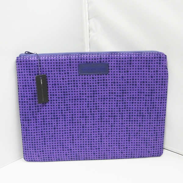 実際に弊社で買取させて頂いた【未使用】MARC BY MARC JACOBS/マークバイマークジェイコブス PC タブレットケース M0001053A/M6134042 2点セットの画像 1枚目