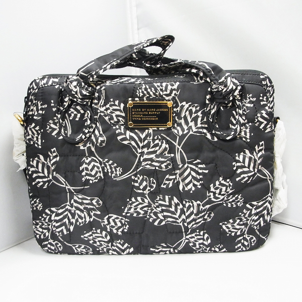 実際に弊社で買取させて頂いた【未使用】MARC BY MARC JACOBS/マークバイマークジェイコブス PC タブレットケース M0001053A/M0001499A 2点セットの画像 3枚目