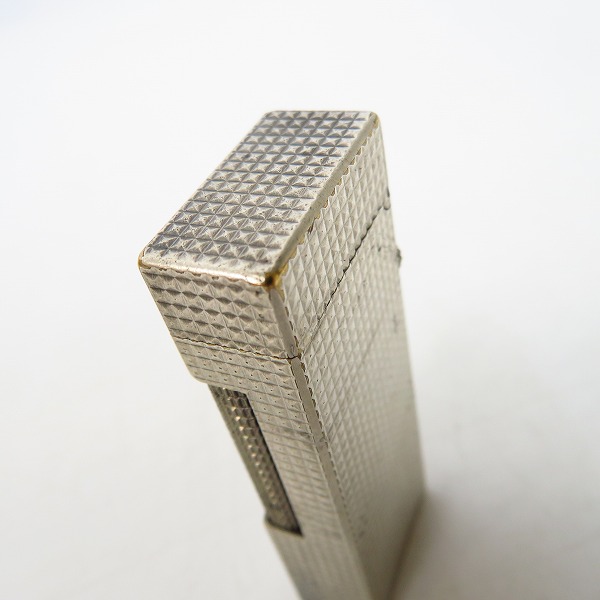 実際に弊社で買取させて頂いたdunhill/ダンヒル ダイヤモンドカット サイドローラー ガスライター シルバーの画像 4枚目