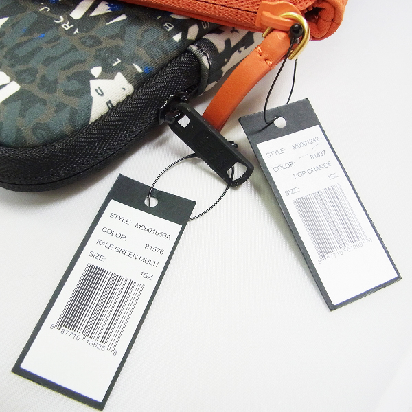 実際に弊社で買取させて頂いた【未使用】MARC BY MARC JACOBS/マークバイマークジェイコブス PC タブレットケース M0001053A/M0001242 2点セットの画像 5枚目