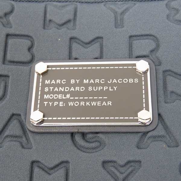 実際に弊社で買取させて頂いた【未使用】MARC BY MARC JACOBS/マークバイマークジェイコブス PC タブレットケース M0003461/M6PE022 2点セットの画像 5枚目