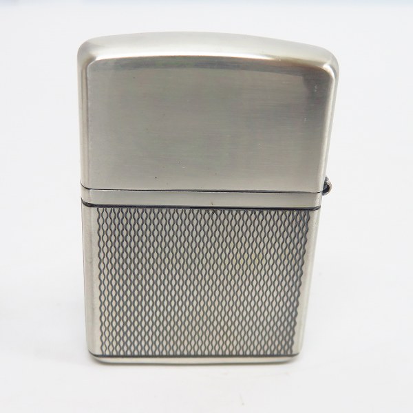実際に弊社で買取させて頂いたZIPPO/ジッポー PURITY 999.9 スターリングシルバープレート付 Armor/アーマーケース 2002年製の画像 2枚目