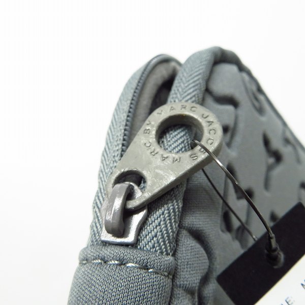 実際に弊社で買取させて頂いた【未使用】MARC BY MARC JACOBS/マークバイマークジェイコブス PC タブレットケース M0003461/M6PE022 2点セットの画像 8枚目