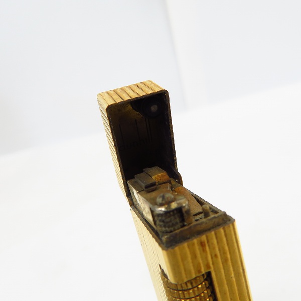実際に弊社で買取させて頂いたdunhill/ダンヒル ストライプ サイドローラー ガスライター ゴールドの画像 4枚目