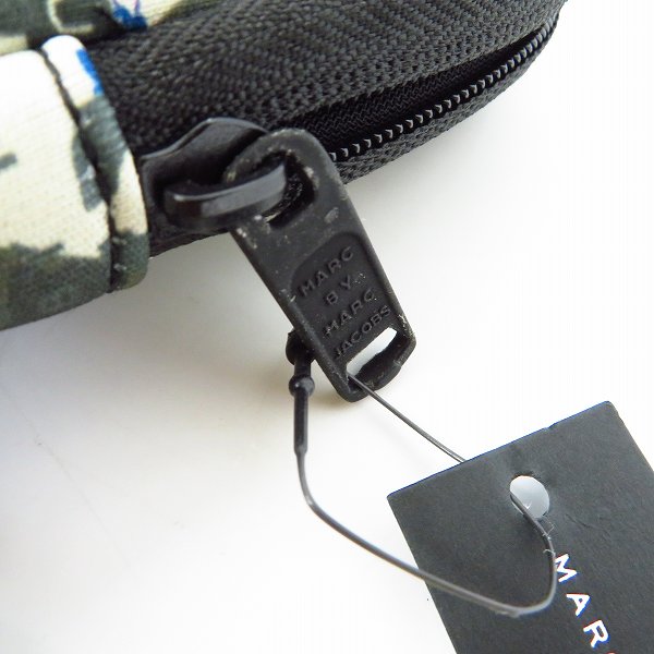 実際に弊社で買取させて頂いた【未使用含む】MARC BY MARC JACOBS/マークバイマークジェイコブス PCタブレットケース M0001053A/M6131011 2点セットの画像 6枚目